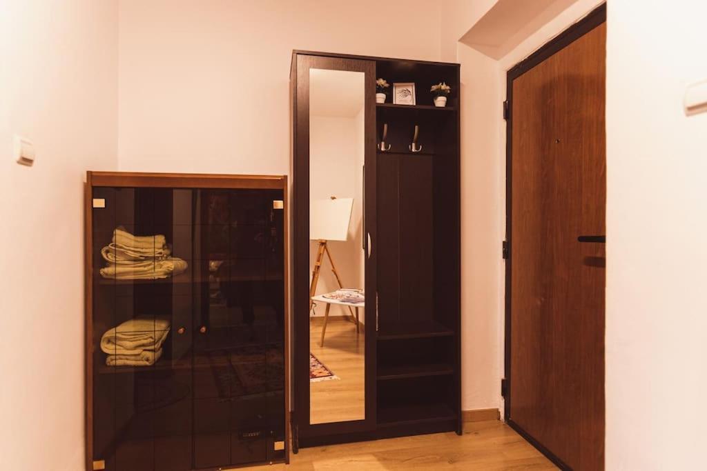Art Studio Myslym Shyri Τίρανα Εξωτερικό φωτογραφία